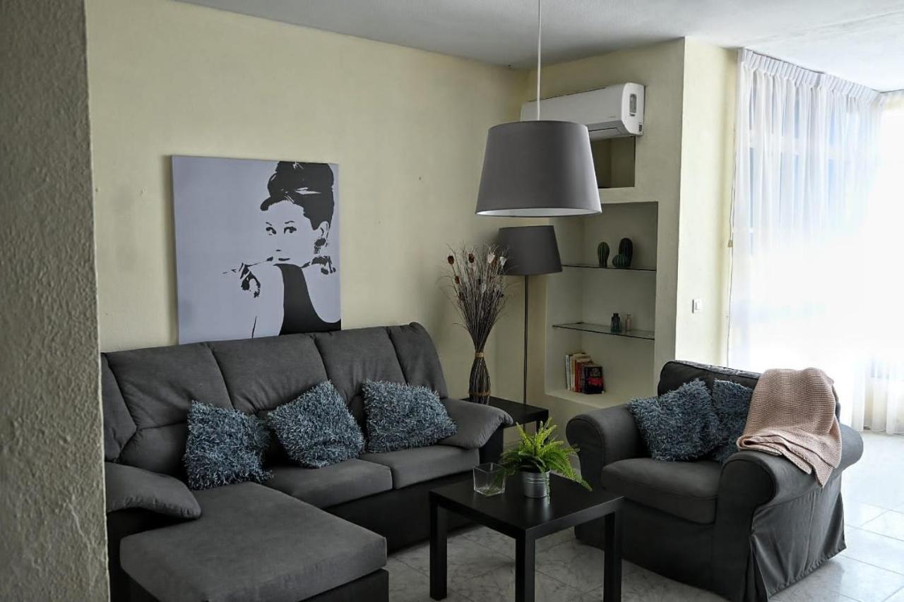 Gran Carihuela Apartment ตอร์เรโมลิโนส ภายนอก รูปภาพ