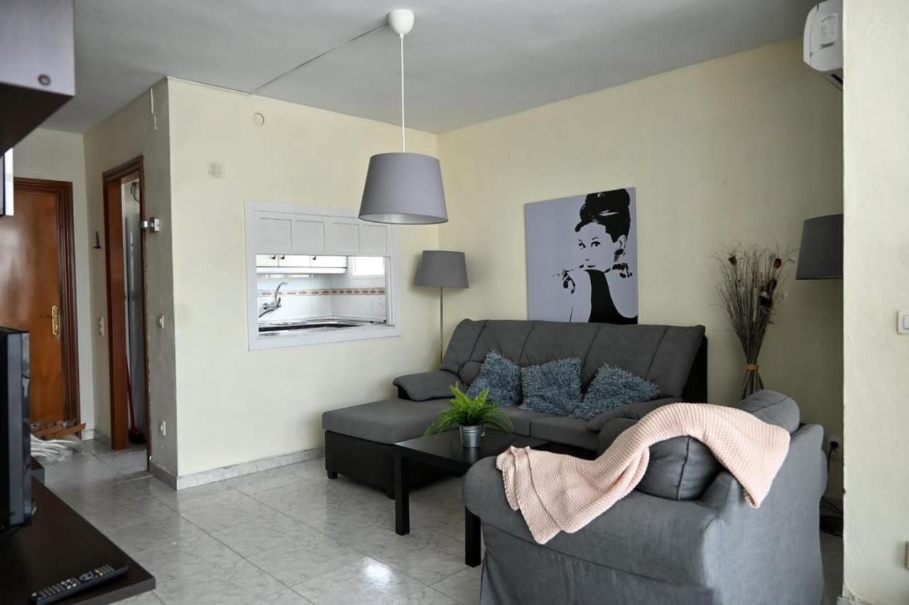Gran Carihuela Apartment ตอร์เรโมลิโนส ภายนอก รูปภาพ