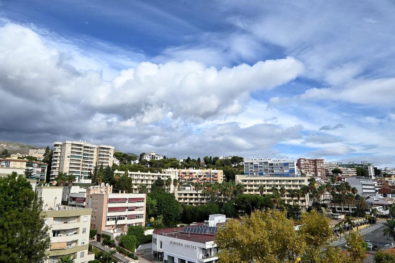 Gran Carihuela Apartment ตอร์เรโมลิโนส ภายนอก รูปภาพ