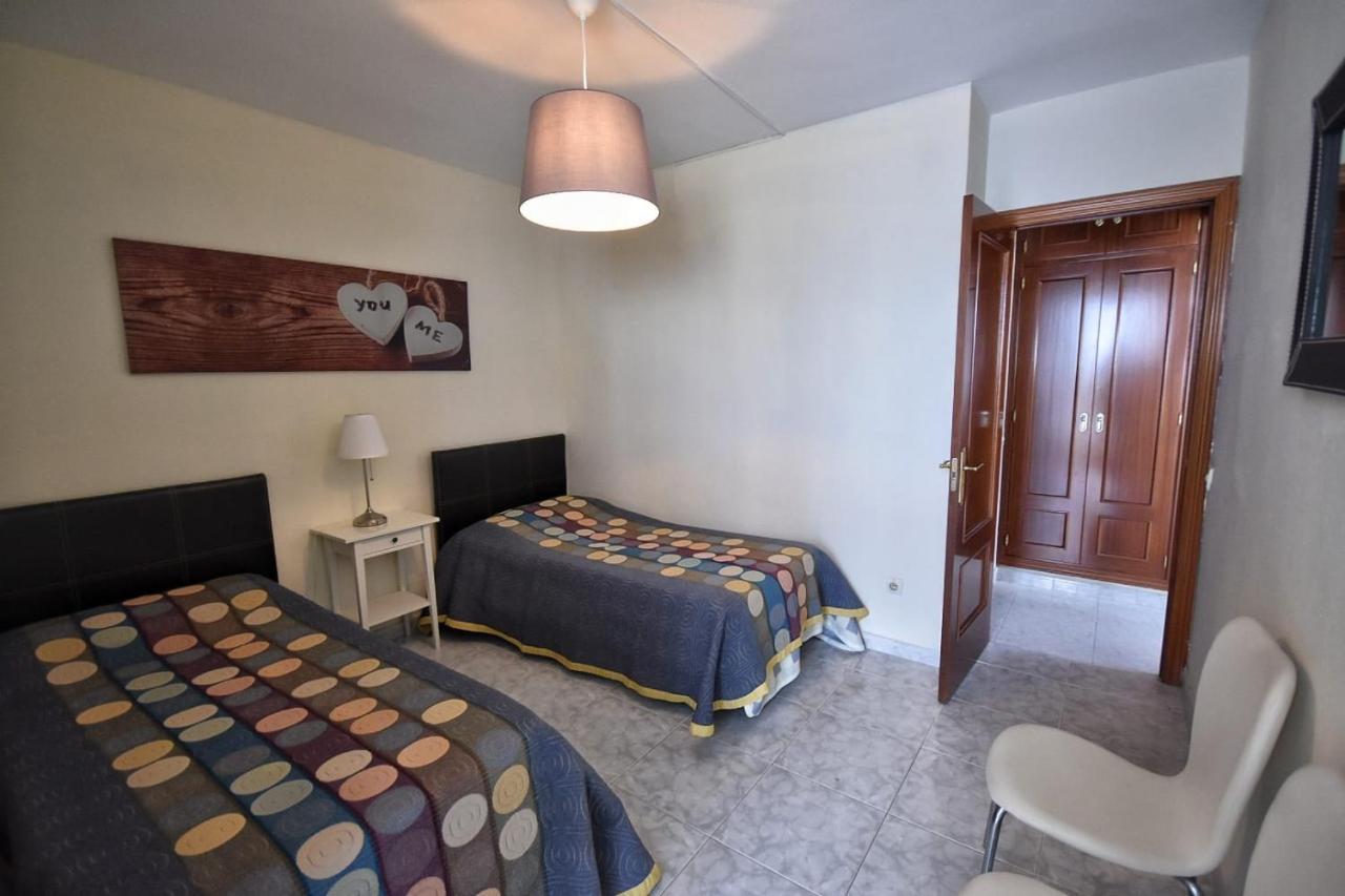 Gran Carihuela Apartment ตอร์เรโมลิโนส ภายนอก รูปภาพ